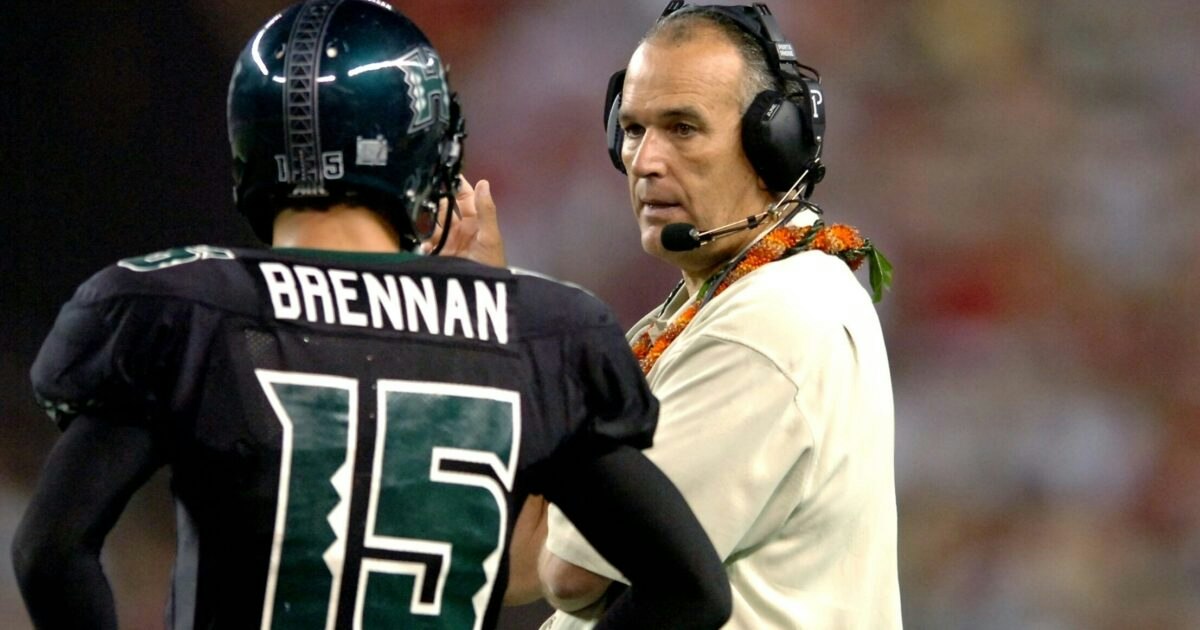 Hawai‘i football visionary June Jones passes away at 73